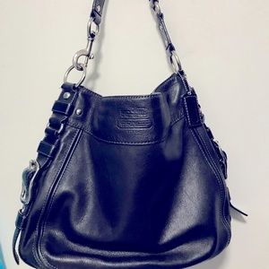 Vintage coach black leather shoulder bag